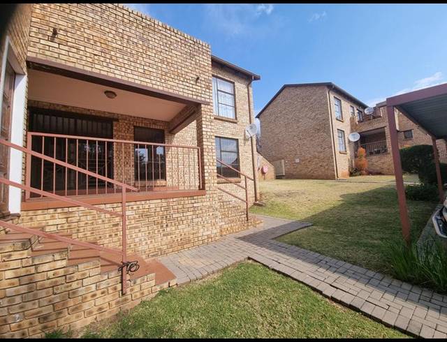 2 BEDROOM PROPERTY TO RENT IN AMOROSA